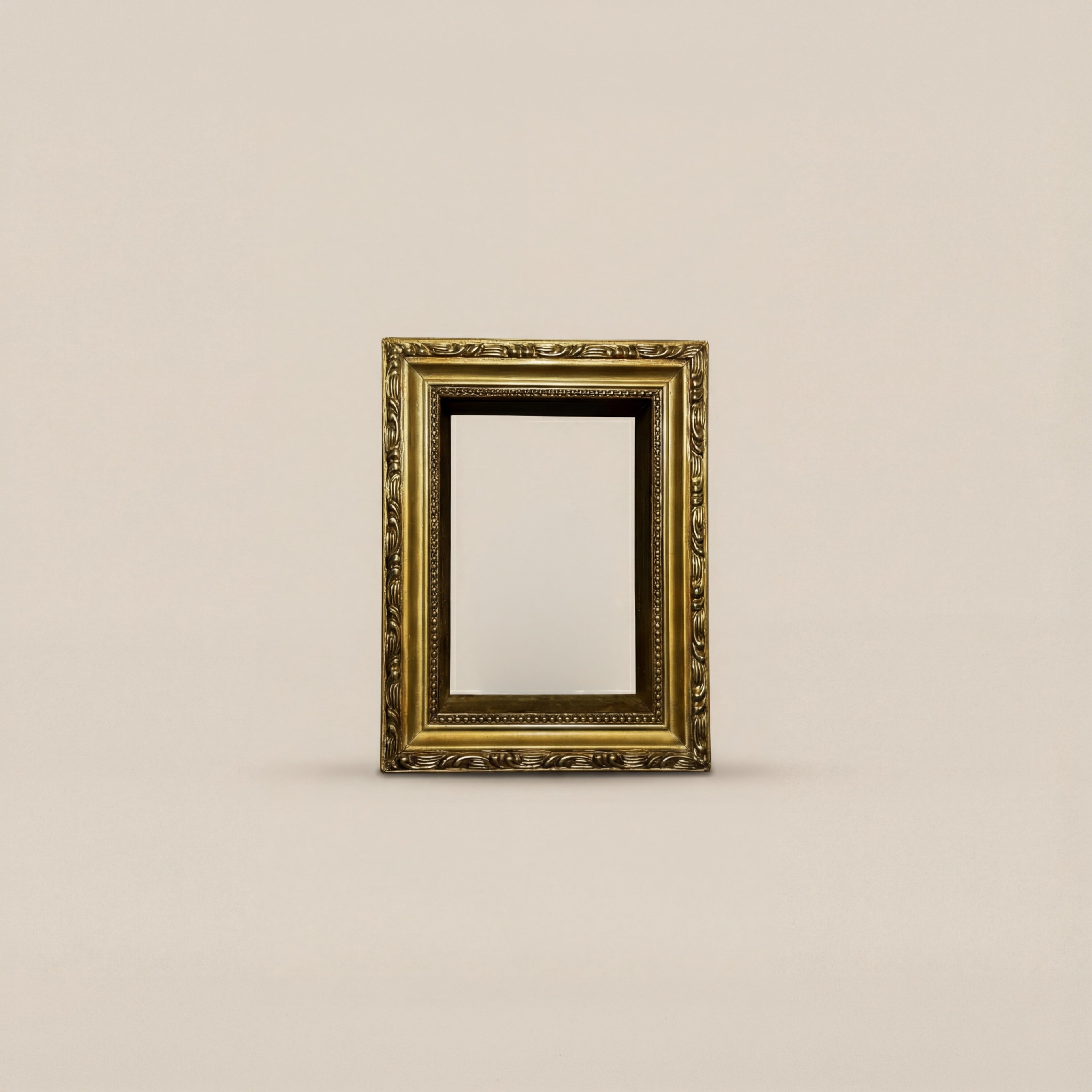 THE ICON FRAME